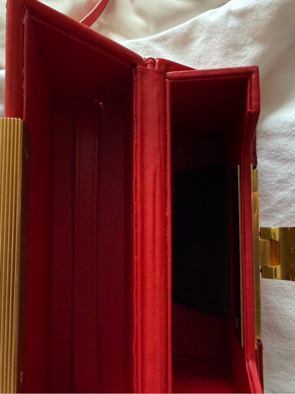 Bottega Veneta Red Daisy Box Shoulder Bag with Gold Hardware - Picture 5 of 9